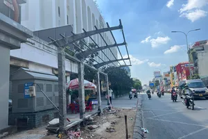 TP.HCM sửa chữa nhiều nhà chờ xe buýt xuống cấp