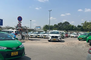 Sẽ sử dụng bãi đậu xe tạm cho taxi đến tết Nguyên đán 2024
