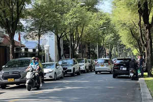 Ý nghĩa quan trọng của việc thu phí sử dụng tạm thời một phần lòng đường, hè phố