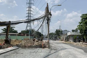 Di dời hàng loạt trụ điện, đường Lê Văn Chí sắp hoàn thiện