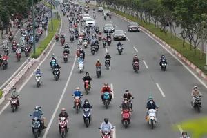 Nhiều xe đi ngược chiều, Sở GTVT TP.HCM kiến nghị Công an xử lý