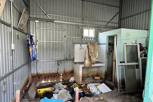 Di dời khẩn cấp 13 hộ dân khu vực kênh Thanh Đa vì sạt lở 