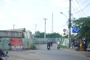 Ảnh: Dự án xây cầu Tân Kỳ Tân Quý TP.HCM đã 'đứng hình' 4 năm