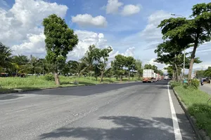 Đã khắc phục xong ổ voi, ổ gà trên đường Nguyễn Văn Linh