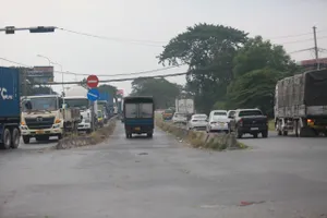 TP.HCM đóng nút giao Nguyễn Văn Linh - Nguyễn Hữu Thọ, người dân đi lại ra sao?