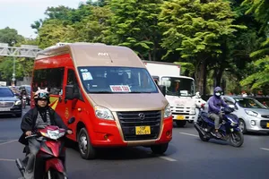 Thi công xong đường Phạm Hữu Lầu, TP.HCM và điều chỉnh lộ trình xe buýt