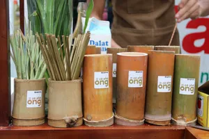 Độc đáo cà phê ống tre, nói không với sản phẩm nhựa