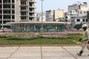 Làm gì để người dân đi bộ 800 m đến nhà ga metro?