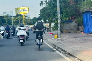 Điều khiển xe 1 bánh chạy trên đường phố được không?