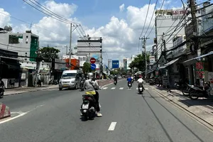 TP.HCM yêu cầu khắc phục ngay những bất cập trên đường Huỳnh Tấn Phát