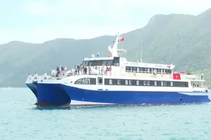 Ngày đầu vận hành tàu cao tốc TP.HCM - Côn Đảo: Du khách hào hứng