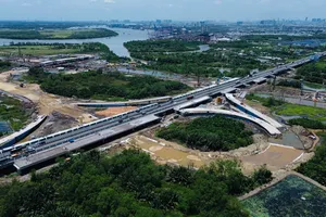 Đề nghị tạo 'luồng xanh' vận chuyển cát về Vành đai 3 TP.HCM