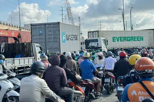 TP.HCM sẽ phân làn đường, tổ chức giao thông khu vực cảng Cát Lái