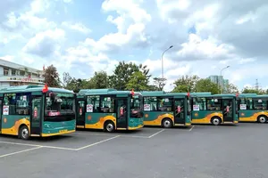 Một đơn vị xe buýt miễn phí cho hành khách trong Lễ 30-4 và 1-5