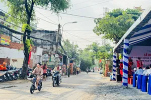 Khởi công làm đường hơn 1.300 tỉ đồng đang xuống cấp ở phía Tây Bắc TP.HCM