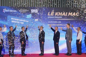 EVNHCMC đồng hành cùng Triển lãm Ngành năng lượng – công nghiệp hỗ trợ - HVCR năm 2025