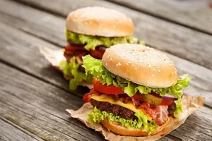 Không nên ăn trưa triền miên với các món này