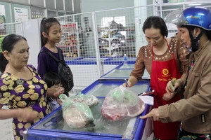 Ra mắt cửa hàng giải cứu thịt heo đầu tiên 