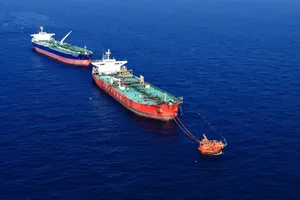 Vụ bán dầu thô giá rẻ sang Trung Quốc: PVN lên tiếng 