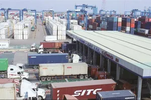 Có khi phải...van lạy mới có hồ sơ phục vụ kiểm tra