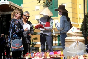 Tăng thời hạn miễn visa cho 5 nước lên 3 năm 