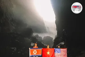 Tung tour giảm giá đi Mỹ, Triều Triên nhân thượng đỉnh