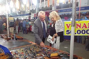 Việt Nam là quốc gia có chi phí sinh hoạt so với thu nhập mềm nhất thế giới đối với người nước ngoài