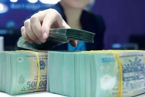 In tiền mà vẫn lỗ cả chục tỉ đồng