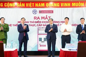Agribank đồng hành cùng TP Hà Nội trong chuyển đổi số, tài trợ Kiosk thông minh tạo bước tiến trong cải cách hành chính