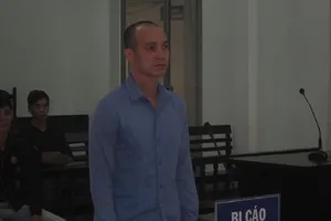 Bị đánh chấn thương sọ não vì trách bạn tù tiếp không chu đáo