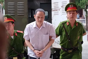 Vụ gian lận điểm Hà Giang: Chỉ 2 giây sửa xong một bài!