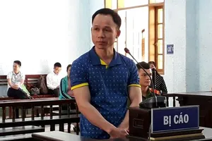 Gã thầy giáo dàn cảnh để hiếp dâm nữ sinh lớp 8