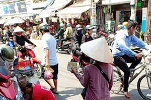 Bị kiện vì nợ hơn 300 triệu tiền vé số