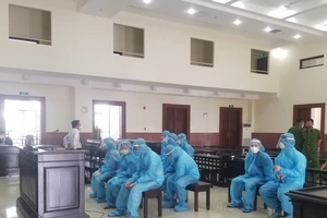 Nhờ đánh dằn mặt người cũ, lãnh 18 năm tù