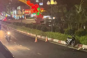 Học sinh lớp 8 lái xe máy tông trúng cô giáo khiến cô và trò bị chấn thương sọ não