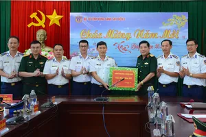 Trung tướng Nguyễn Văn Gấu chúc Tết lực lượng vũ trang tại Bà Rịa - Vũng Tàu