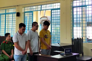3 cựu cán bộ, chiến sĩ trại tạm giam ở Cần Thơ bị phạt tù vì lạm quyền