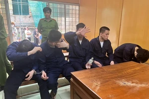 Hack Facebook, Zalo lừa lấy tiền, tội gì?