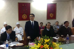 Bệnh viện công hay tư đều phải vì lợi ích của người dân