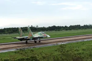 Thượng tướng Võ Văn Tuấn: Tổ chức các chuyến bay Su30-MK2 và Casa 212 là bình thường 