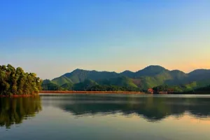 Thái Nguyên công bố khẩn cấp đập hồ Núi Cốc gặp sự cố