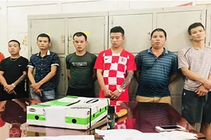 Bắt nhóm người đòi nợ thuê bằng súng, chất bẩn