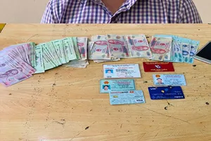 Bắt giam hai đối tượng xưng phóng viên cưỡng đoạt tài sản