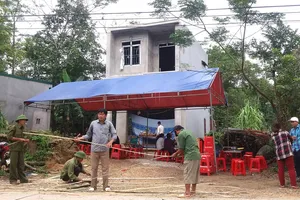 Chồng trẻ sát hại vợ rồi tự vẫn