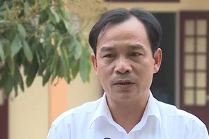 Chủ tịch xã nói gì về việc từ chức vì phiếu tín nhiệm thấp?