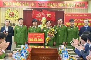 Cảnh sát đánh án 'tín dụng đen' nhận thưởng 330 triệu