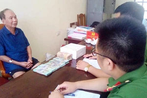 Bắt giữ 3 người vận chuyển 3 bánh heroin ra Hà Nội 