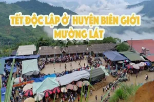 ​ Người Mông biên giới nô nức xuống chợ mừng tết Độc lập