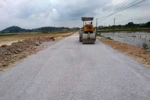 Vụ đường 5 tỉ xuống cấp: Nhà thầu vào cuộc khắc phục, sửa chữa