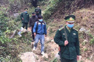 Bắt giữ 3 người nhập cảnh trái phép vào Việt Nam